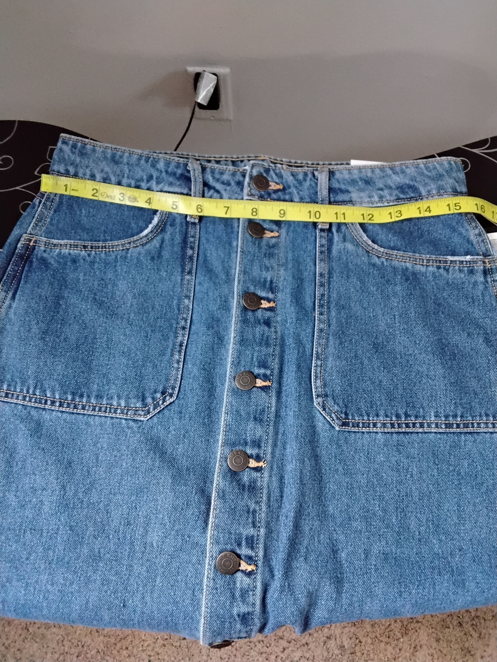 Old Navy Blue Denim Button-Front Skirt - Picture 10 of 10